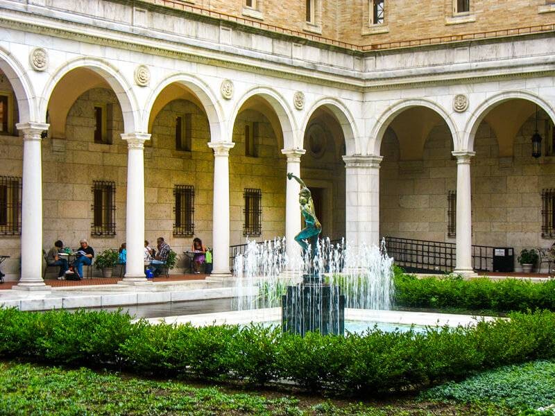 Boston Public Library | Top Things to Do| Boston Discovery Guide