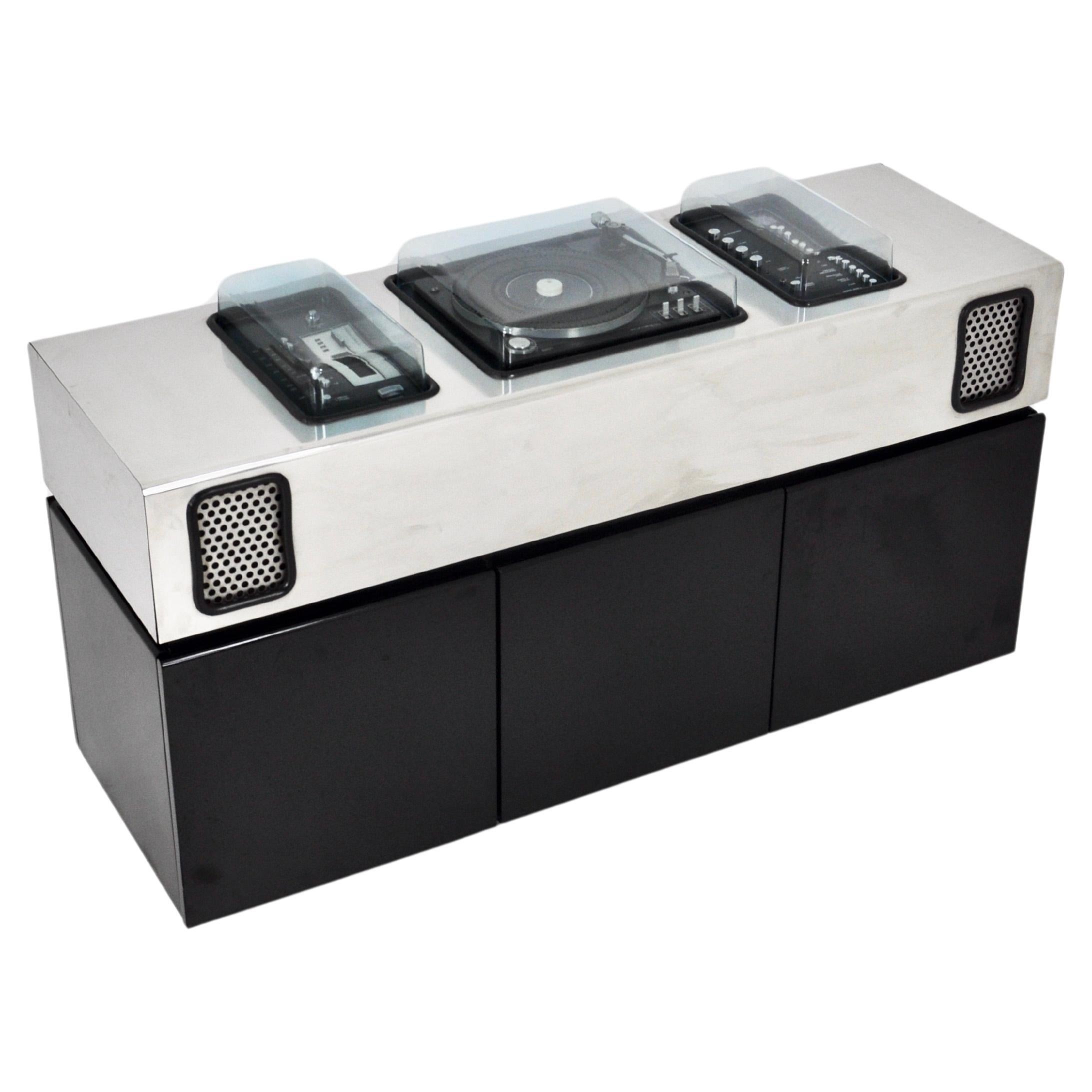 Batman stereo radio bar by Adalberto dal Lago & Adam Tihany for G. Rossi , 1970s For Sale