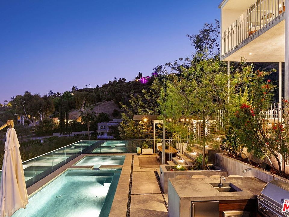 7th image of 1290 Rancheros Rd